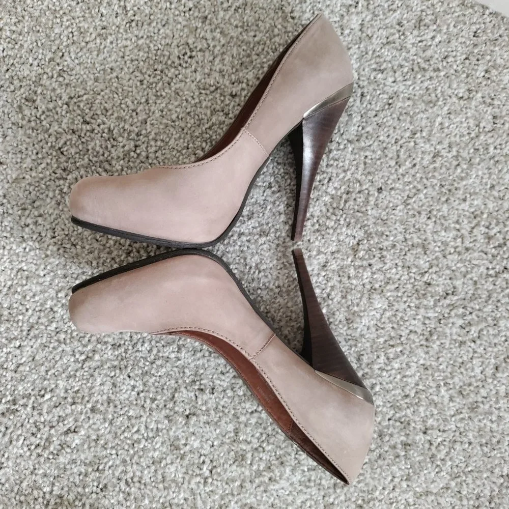 Steve Madden “Triggerr” Brown Suede Heels Size 6 - Picture 5 of 9